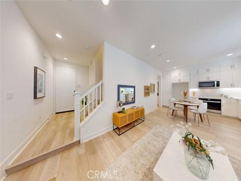 17536 Cameron 105 Lane, Huntington Beach, CA