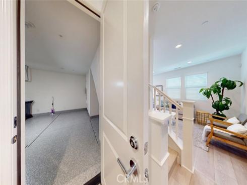 17536 Cameron 105 Lane, Huntington Beach, CA
