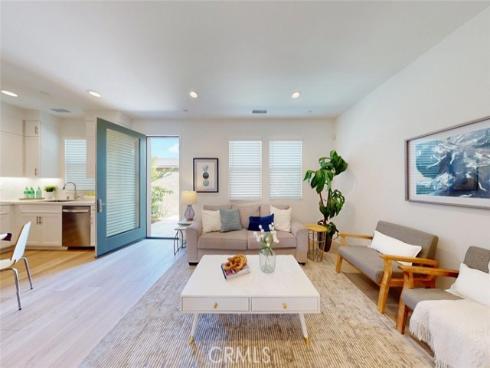 17536 Cameron 105 Lane, Huntington Beach, CA
