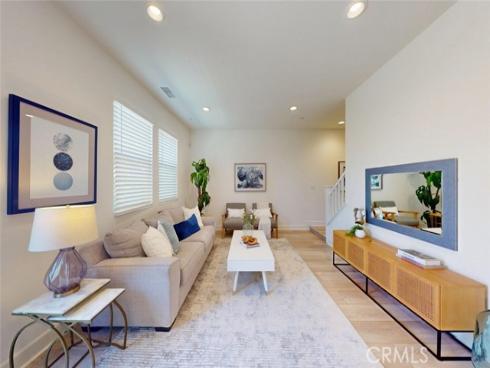 17536 Cameron 105 Lane, Huntington Beach, CA