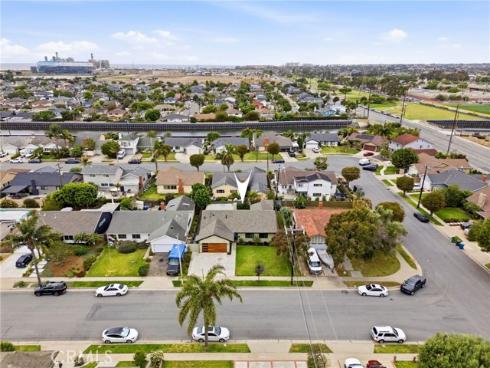 21551 Kanakoa Lane, Huntington Beach, CA