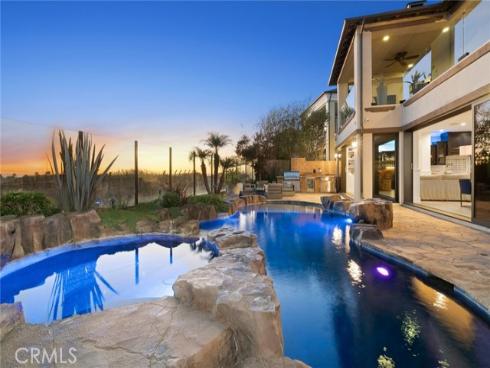 4682  Oceanridge  , Huntington Beach, CA
