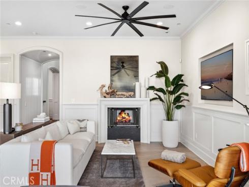 4682  Oceanridge  , Huntington Beach, CA
