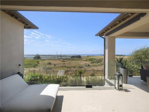 4682  Oceanridge  , Huntington Beach, CA