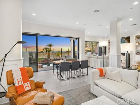 4682  Oceanridge  , Huntington Beach, CA