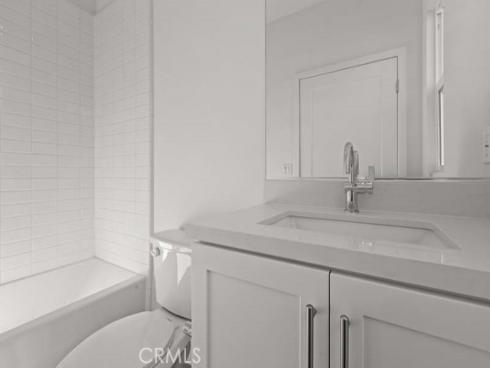 7255 Aura Circle, Huntington Beach, CA