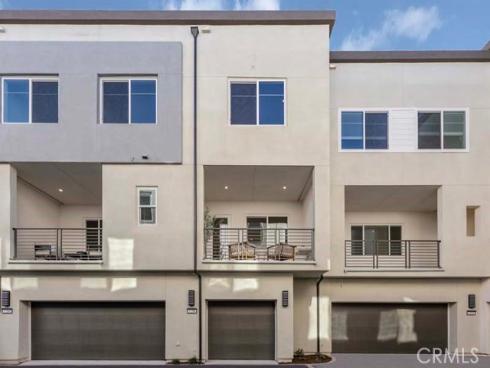7255 Aura Circle, Huntington Beach, CA
