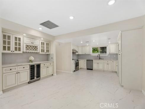 320 7th , Huntington Beach, CA