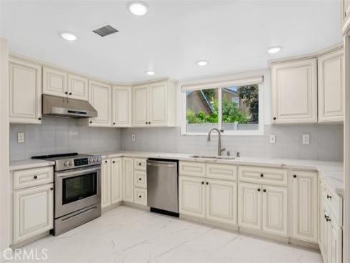 320 7th , Huntington Beach, CA