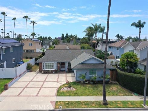 7562  Taylor   Drive, Huntington Beach, CA
