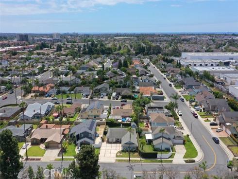 7562  Taylor   Drive, Huntington Beach, CA