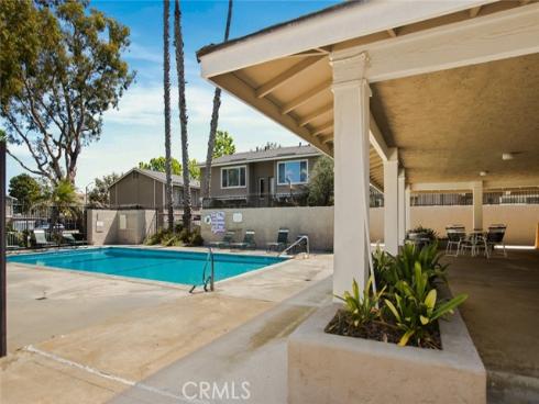 8414  El Arroyo  46  Drive, Huntington Beach, CA