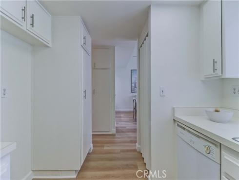 8877 Tulare 313-B , Huntington Beach, CA