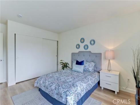 8877 Tulare 313-B , Huntington Beach, CA