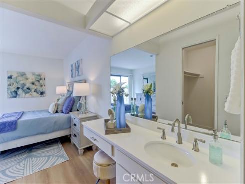 8877 Tulare 313-B , Huntington Beach, CA