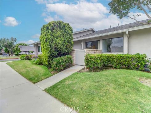 8877 Tulare 313-B , Huntington Beach, CA