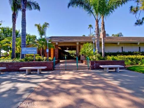 8877 Tulare 313-B , Huntington Beach, CA