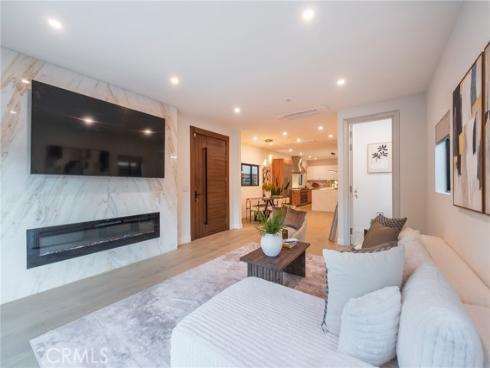 422 20th Street, Huntington Beach, CA
