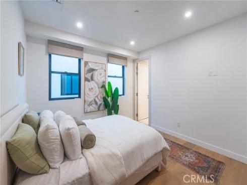 422 20th Street, Huntington Beach, CA