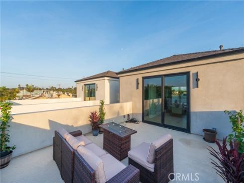 422 20th Street, Huntington Beach, CA