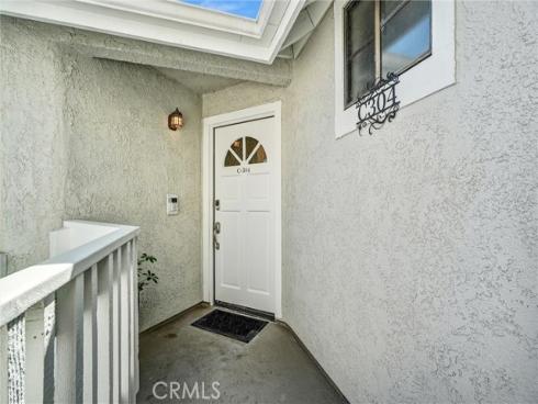 4682 Warner C304 Avenue, Huntington Beach, CA