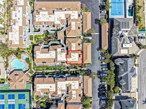 4682 Warner C304 Avenue, Huntington Beach, CA