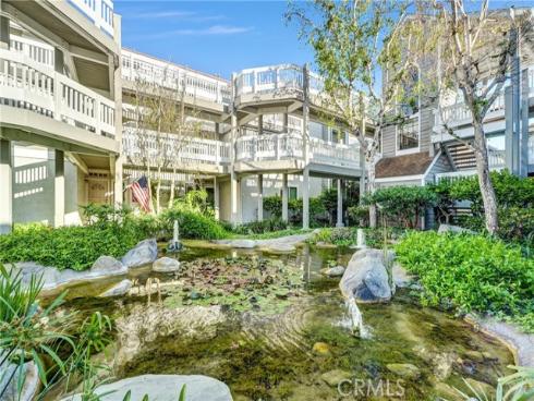 4682 Warner C304 Avenue, Huntington Beach, CA