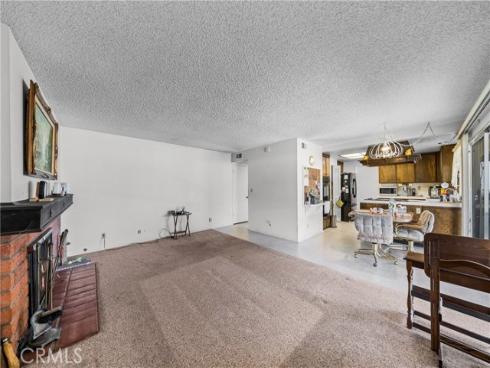 8111 Dartmoor Dr , Huntington Beach, CA