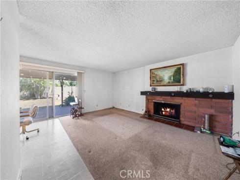 8111 Dartmoor Dr , Huntington Beach, CA
