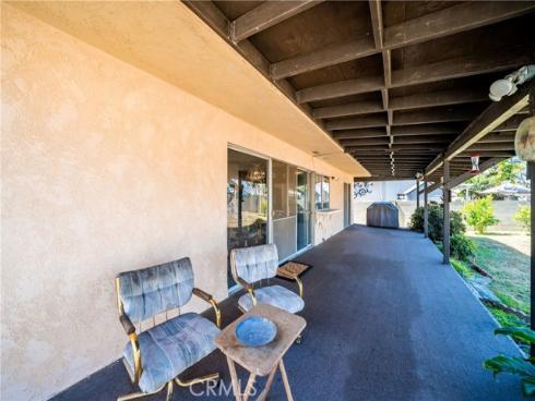 8111 Dartmoor Dr , Huntington Beach, CA