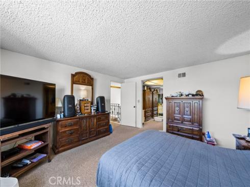 8111 Dartmoor Dr , Huntington Beach, CA
