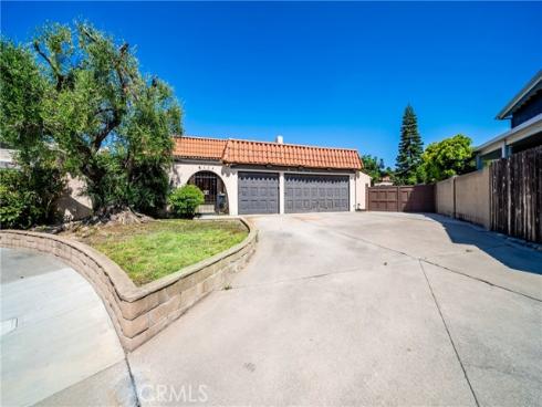 8111 Dartmoor Dr , Huntington Beach, CA