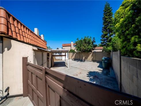 8111 Dartmoor Dr , Huntington Beach, CA