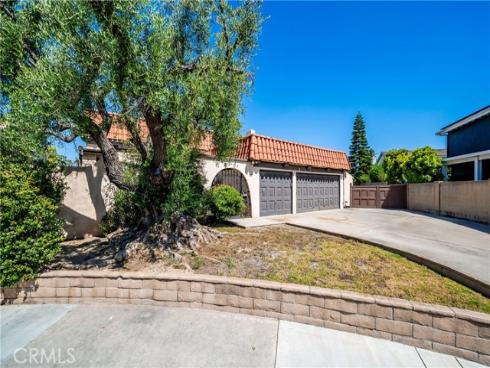8111 Dartmoor Dr , Huntington Beach, CA