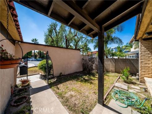 8111 Dartmoor Dr , Huntington Beach, CA