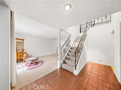8111 Dartmoor Dr , Huntington Beach, CA