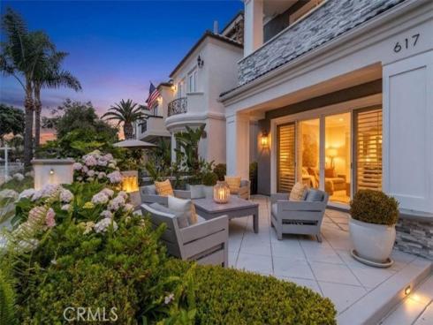 617 12th , Huntington Beach, CA