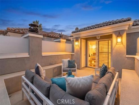 617 12th , Huntington Beach, CA