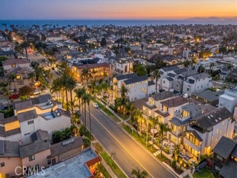 617 12th , Huntington Beach, CA