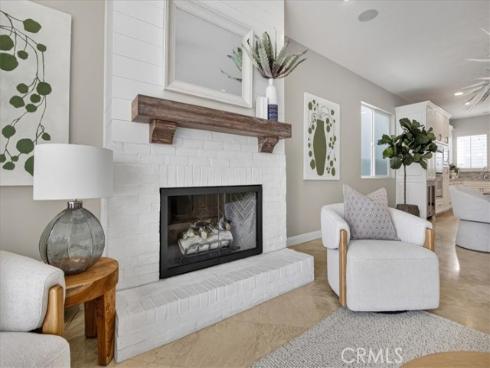 617 12th , Huntington Beach, CA