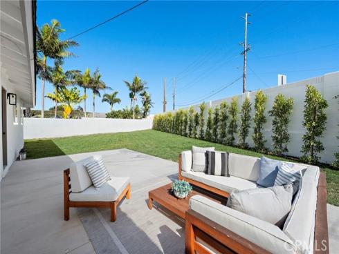 9202 Aloha Drive, Huntington Beach, CA