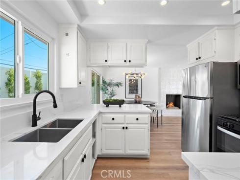 9202 Aloha Drive, Huntington Beach, CA