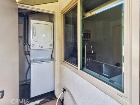 8633  Portola  18F  Court, Huntington Beach, CA