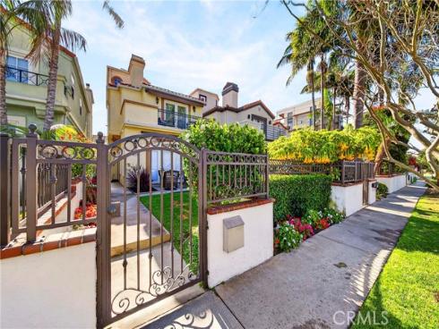 816 Delaware Street, Huntington Beach, CA