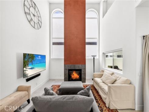 816 Delaware Street, Huntington Beach, CA