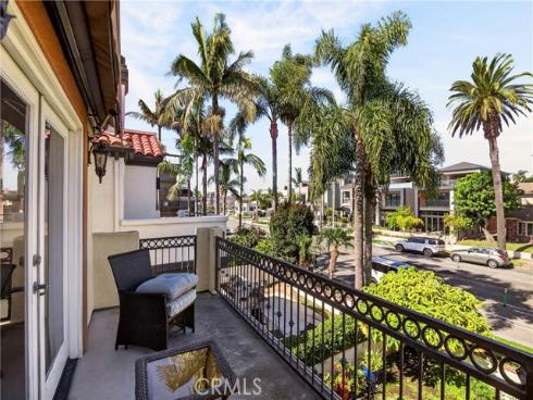 816 Delaware Street, Huntington Beach, CA