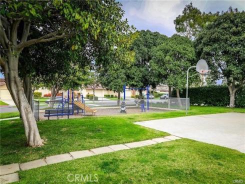 9742 Villa Pacific , Huntington Beach, CA