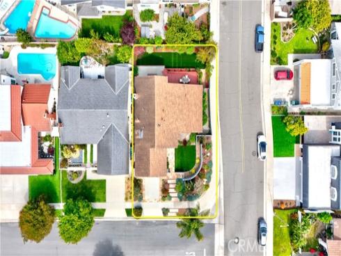 16542 Los Verdes , Huntington Beach, CA