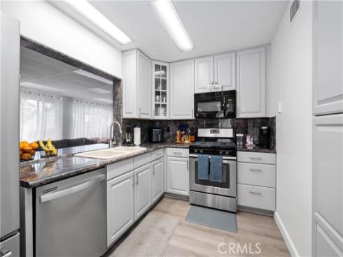 20852 Lancelot Lane, Huntington Beach, CA