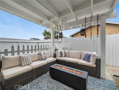 20852 Lancelot Lane, Huntington Beach, CA